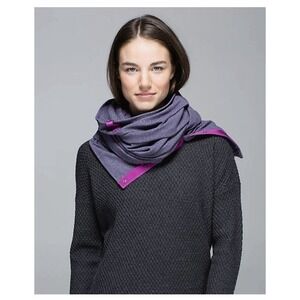 Lululemon Vinyasa Scarf Herringbone Black Grape NWT Purple Infinity Wrap